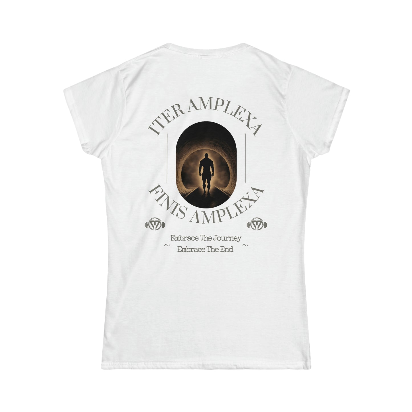 "Iter Amplexa Finis Amplexa" Women's Tee